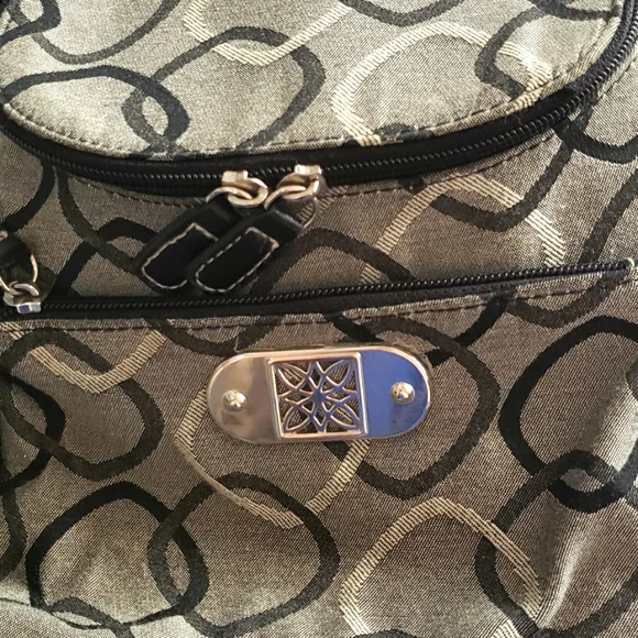 Purse, back style.  Zip closure, gray and black pattern - Picture 5 of 5